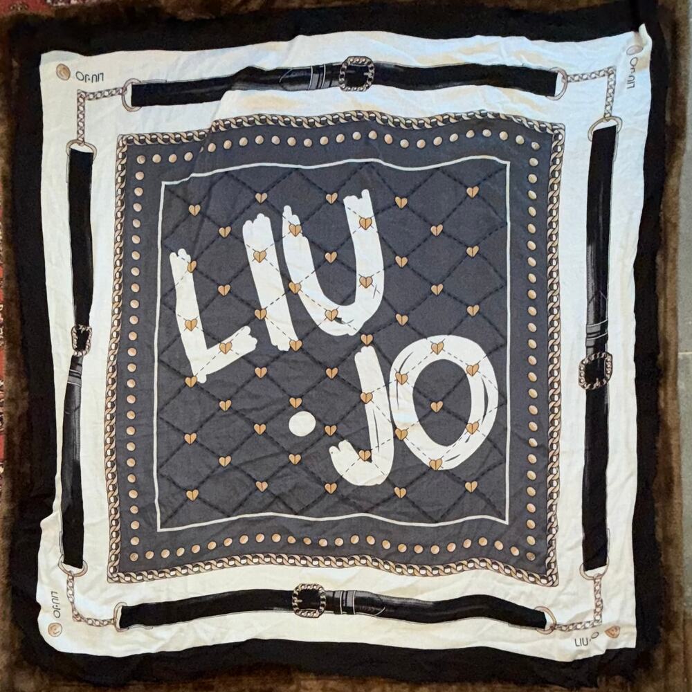 Liu Jo HUGE 49”‎ Square Ultra Lightweight Scarf in PRISTINE CONDITION